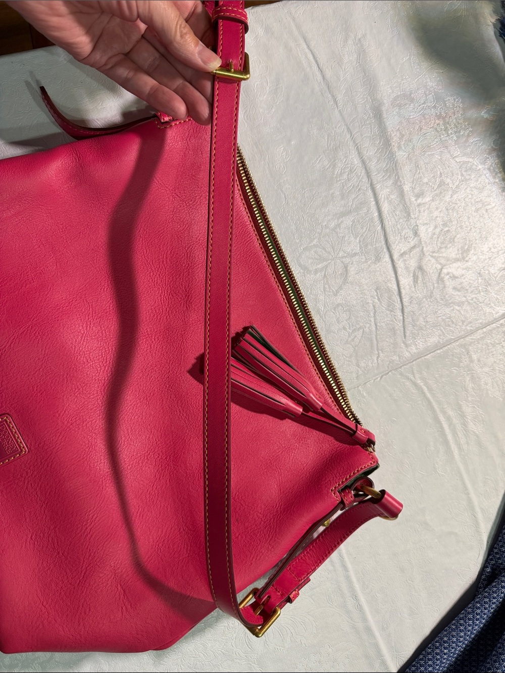 Dooney & Bourke beautiful bright pink shoulder bag - Picture 10 of 16